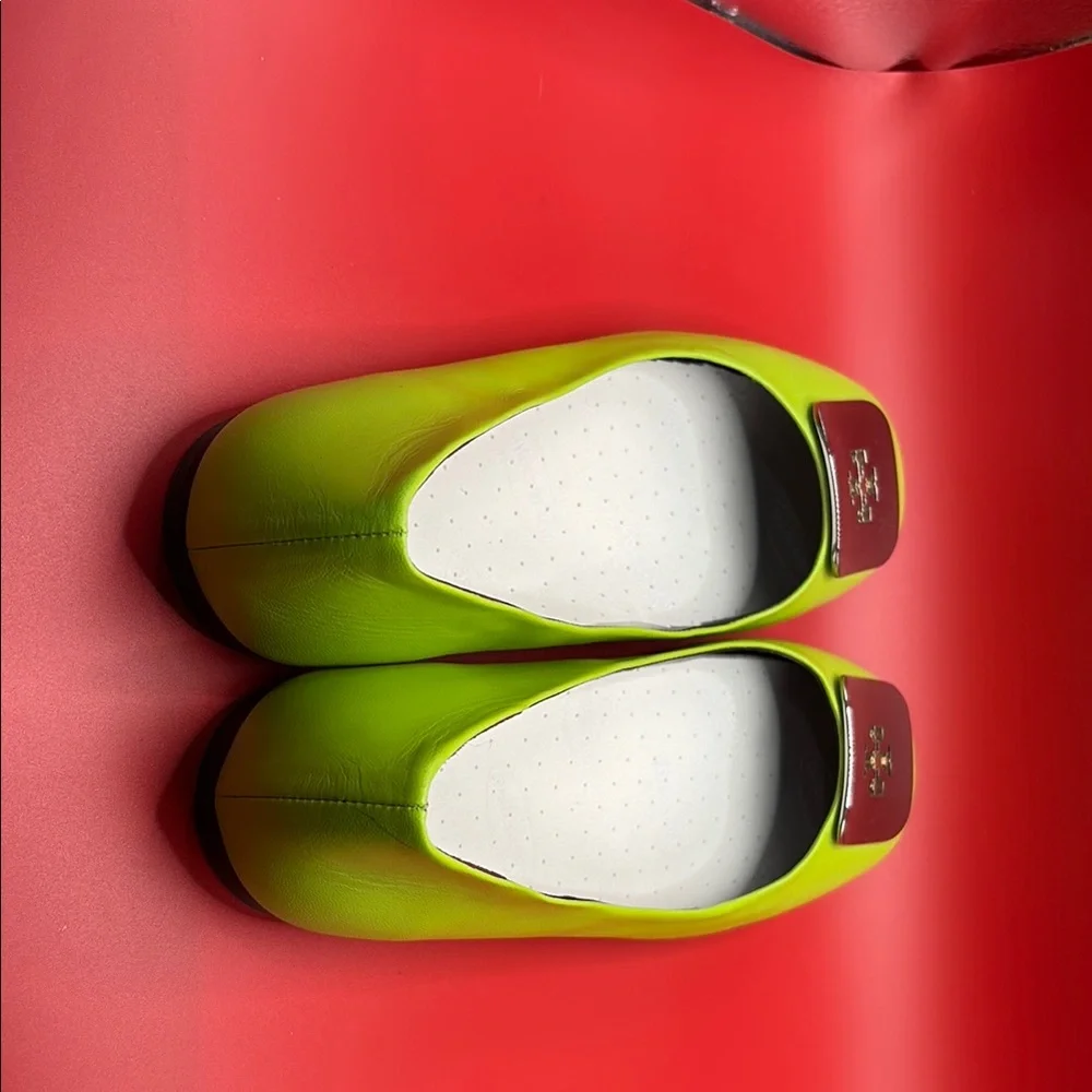 Tory Burch Lime Green Flats with Metallic Detail (SZ 8 1/2 M) - Picture 3 of 5